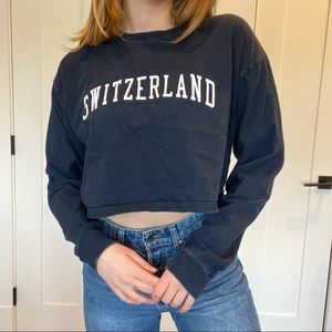 Brandy Melville cropped graphic t-shirt